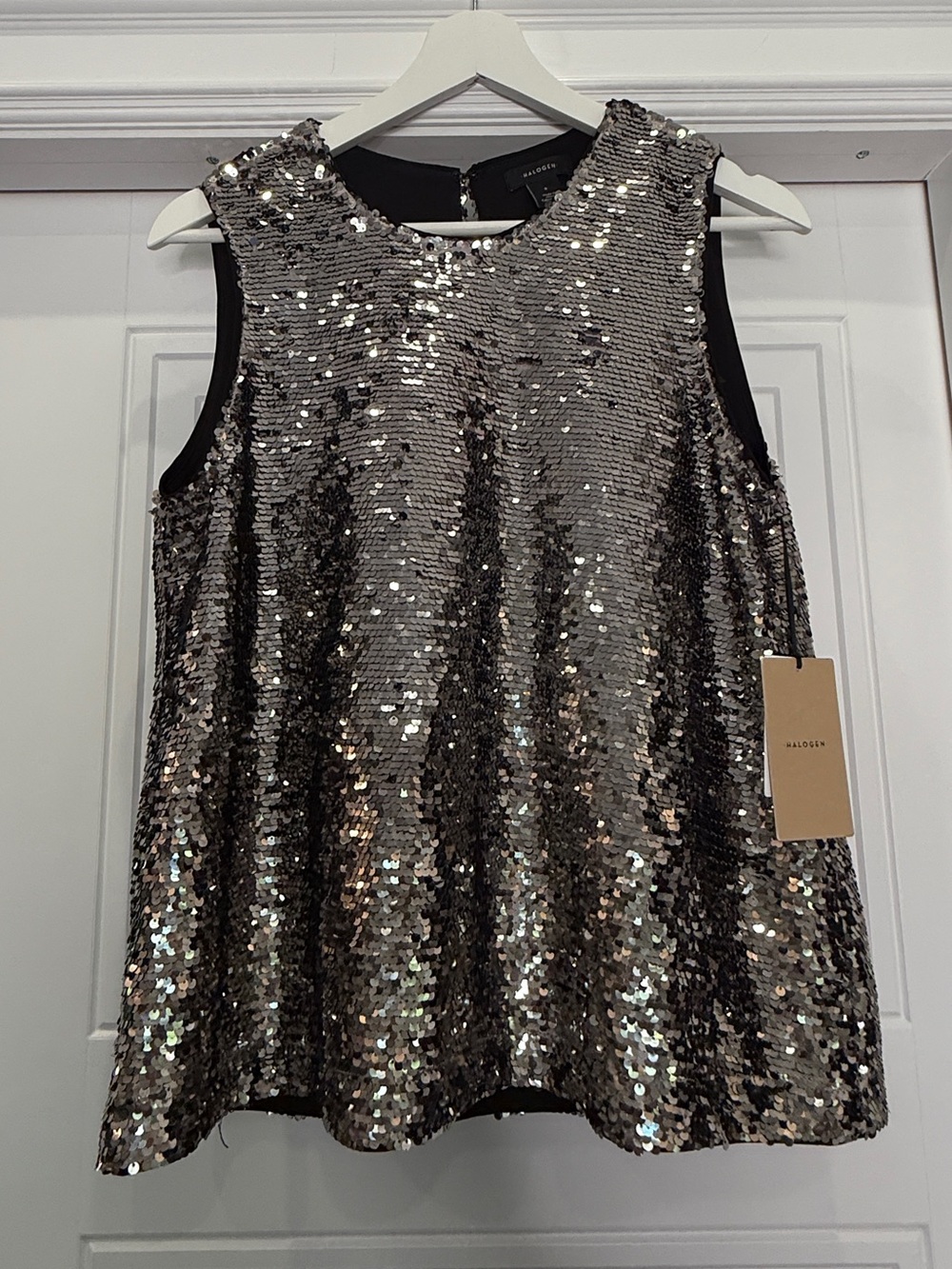 NWT HALOGEN SILVER GRAY SEQUIN SLEEVELESS TANK HOLIDAY GLAM SMALL RETAIL $90